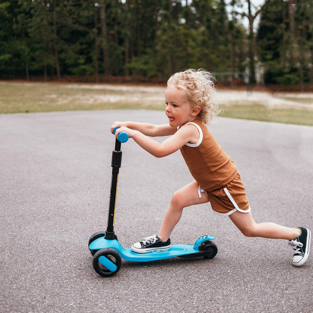 6KU 3 Wheel Flash LED Lights and 4 Adjustable Height Blue Age- 3 Years to 8 Years (Holds upto 50 Kgs)