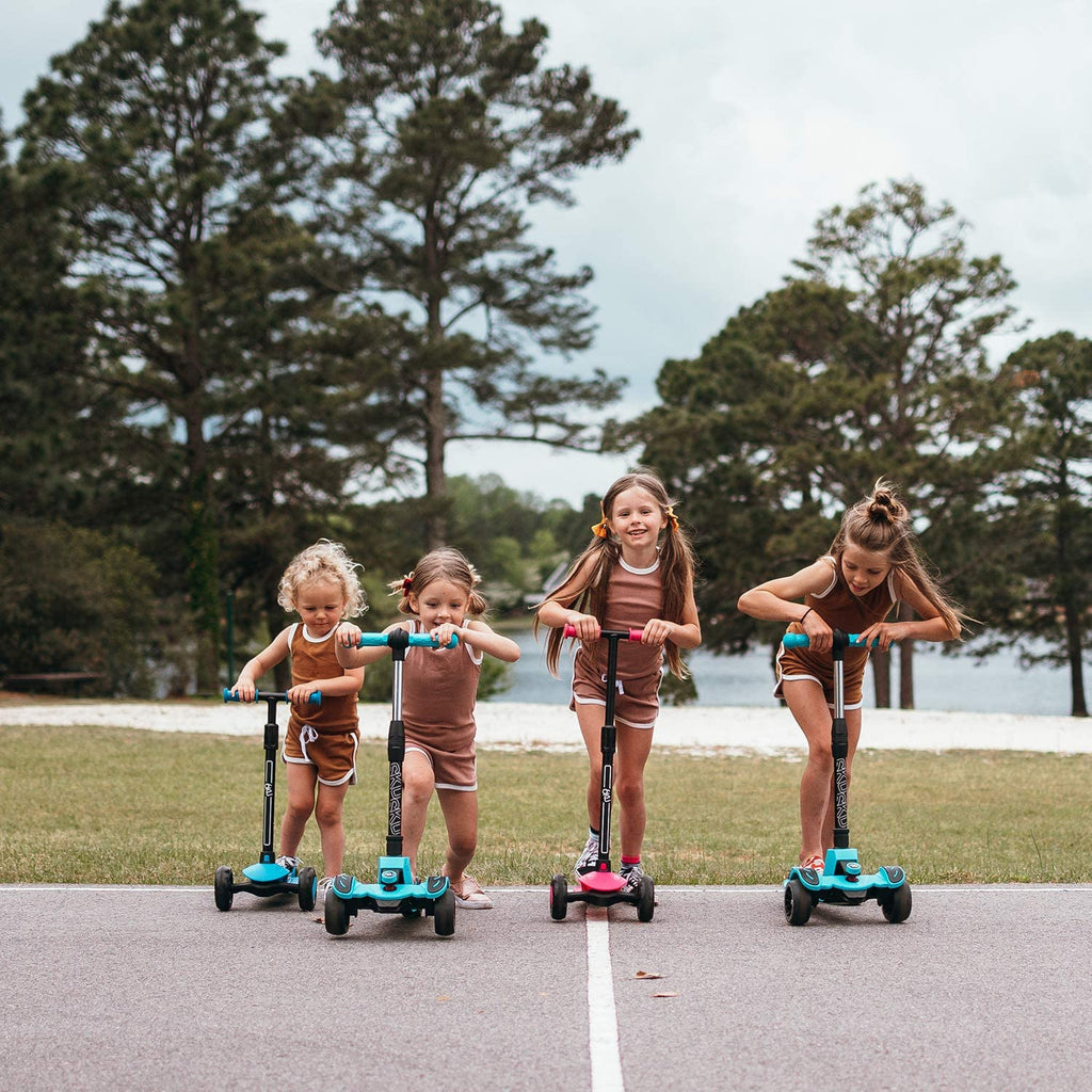 6KU 3 Wheel Flash LED Lights and 4 Adjustable Height Blue Age- 3 Years to 8 Years (Holds upto 50 Kgs)
