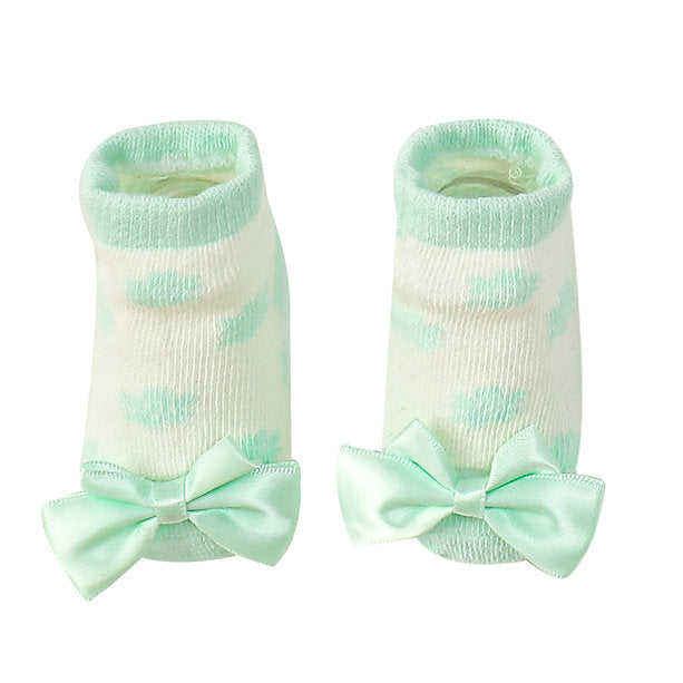 Motherschoice Baby Girls Floral 5-Pack Bibs, Socks and Headband Set Pastel Green/White IT4758 Age- Newborn to 6 Months