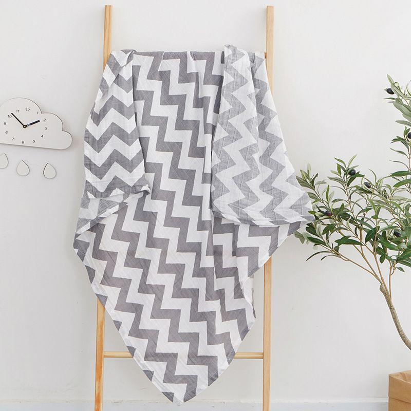 Peekaboo Chevron Baby Muslin Swaddle Blanket 120 x 120 cm White/Grey Age- Newborn & Above