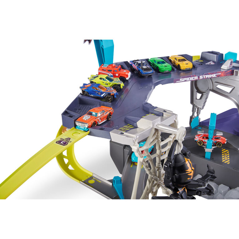 Zuru Metal Machines Spider Strike Garage Playset Multicolor Age- 4 Years & Above