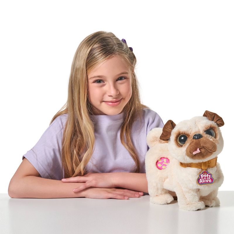 Zuru Pets Alive Poppy The Interactive Booty Shaking Plush Toy Pug White/Brown Age- 2 Years & Above